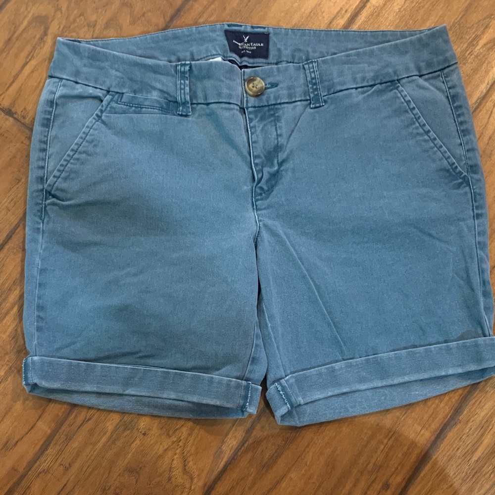 American Eagle Outfitters Women's Blue Rolled Hem Shorts